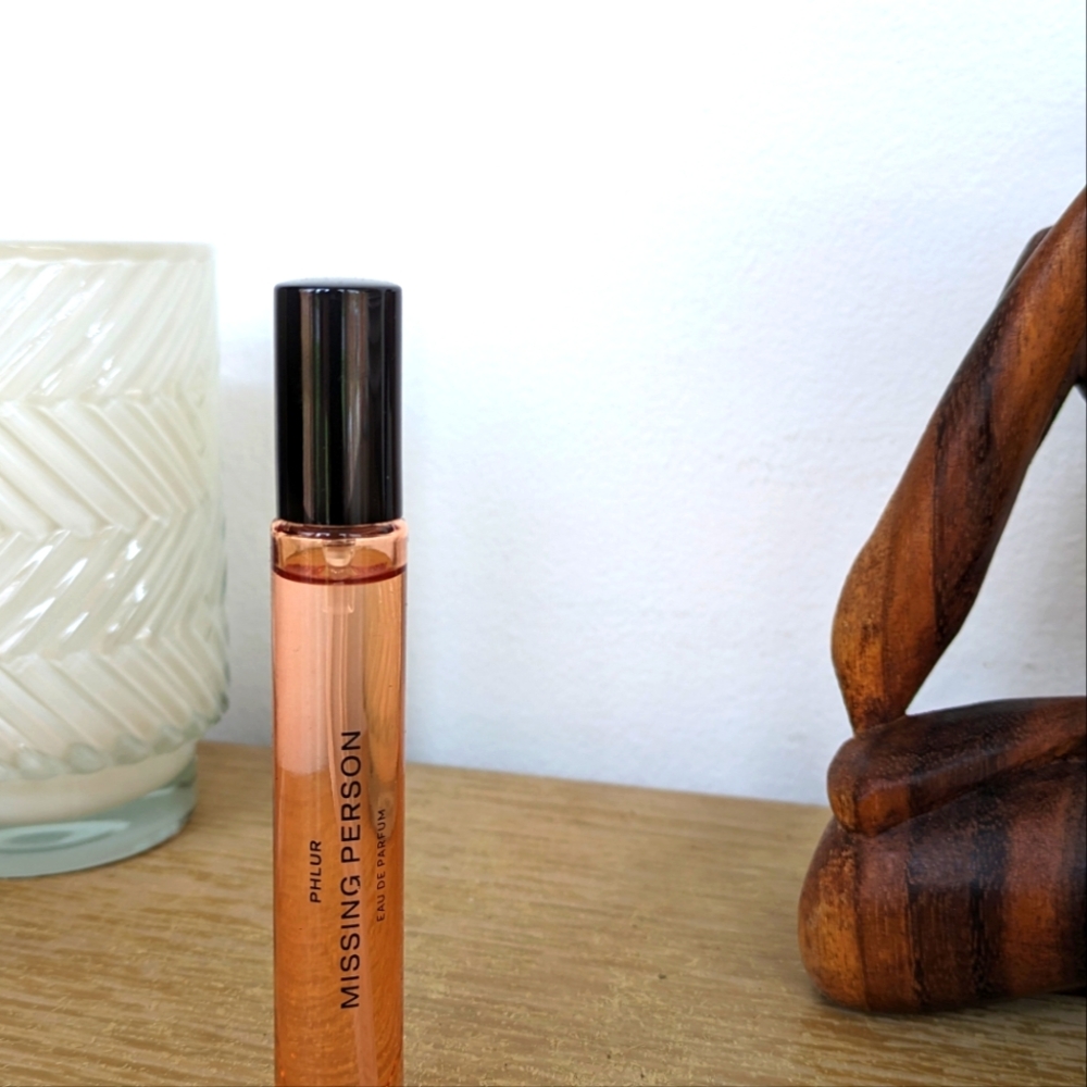 Phlur Missing Person Perfume Spray Travel